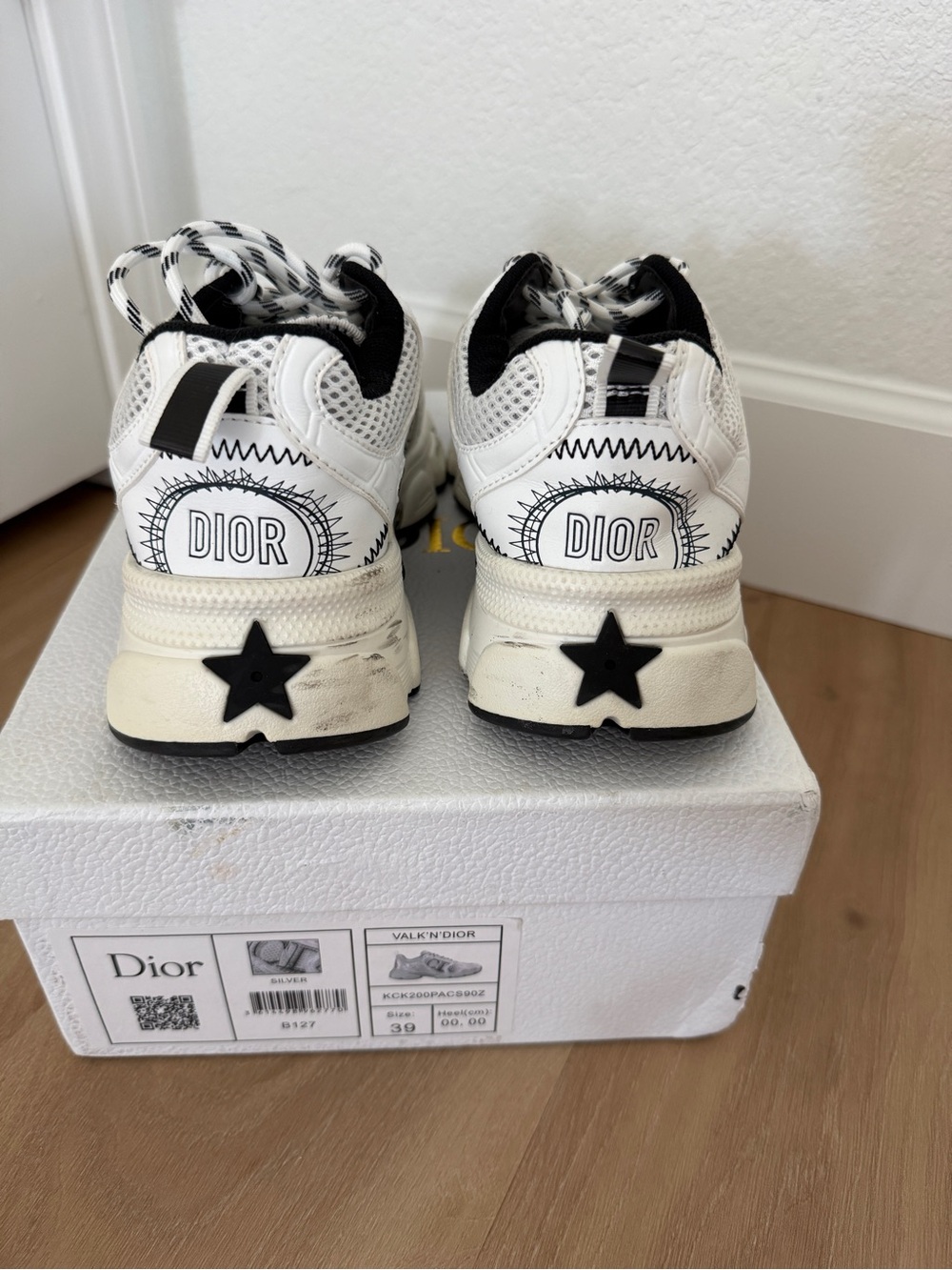 White and Black Chunky Athletic Sneakers size 39